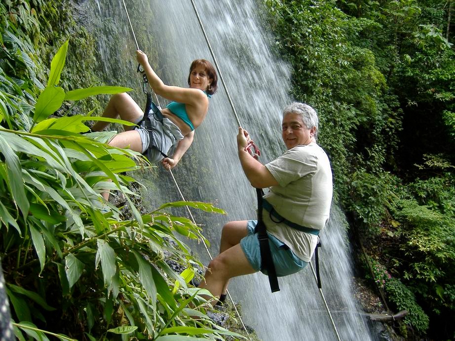 Descente de chute en rappel - Costa Rica
